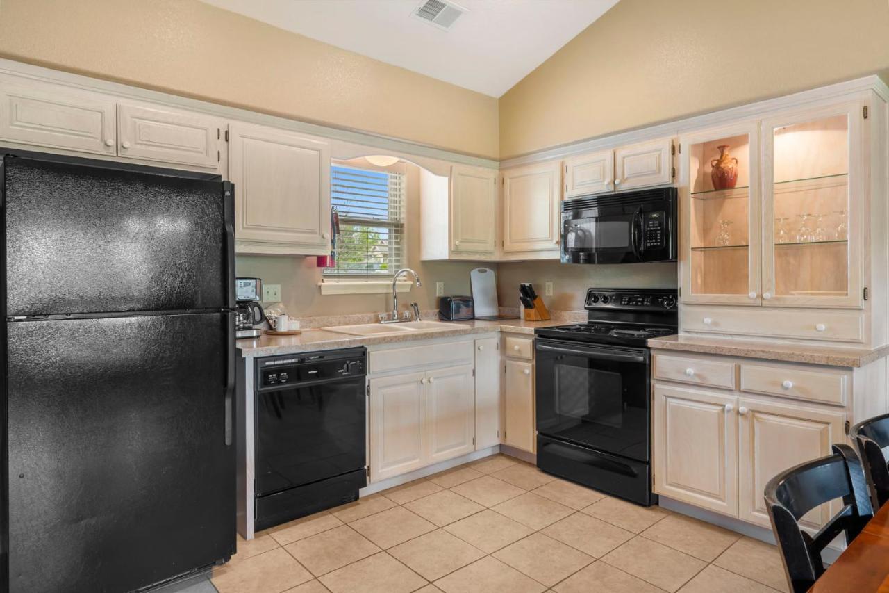 Stonebridge Village 3*