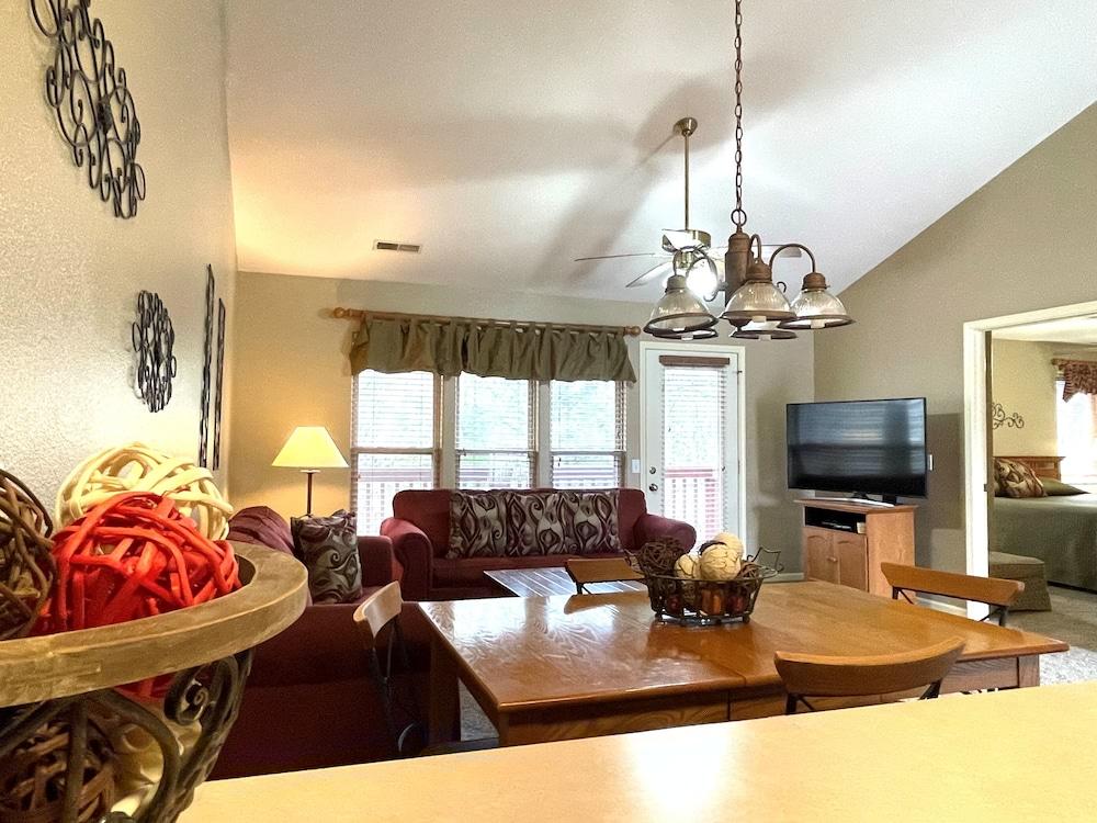 Stonebridge Village Aparthotel