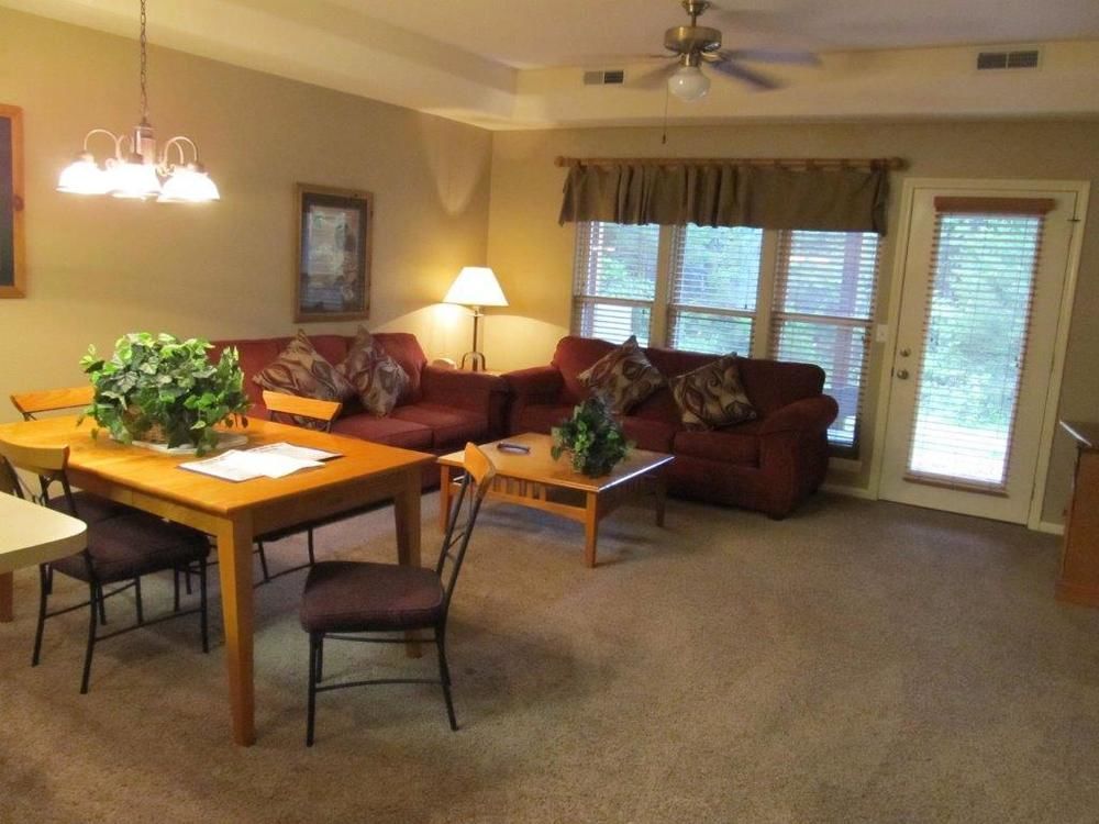 Stonebridge Village 3* Reeds Spring